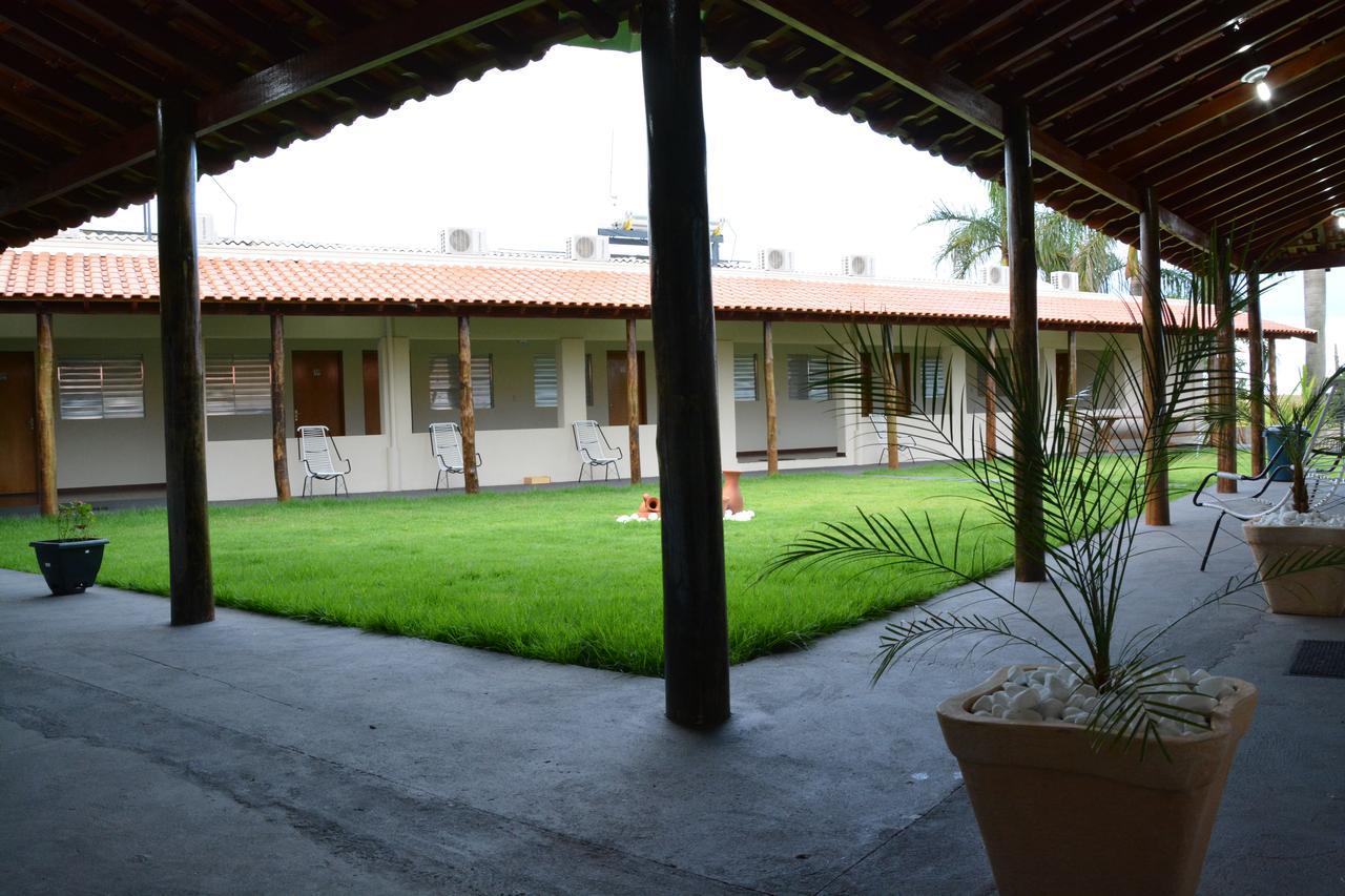 Tuiuiu Park Hotel Rinopolis Exterior photo